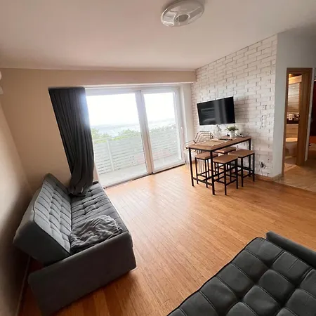 Louis מידזיזדרויה